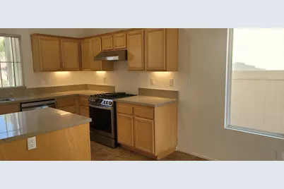 64057 Olympic Mountain Avenue, Desert Hot Springs, CA 92240 - Photo 4