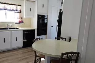 33520 Laura Dr, Thousand Palms, CA 92276 - Photo 14