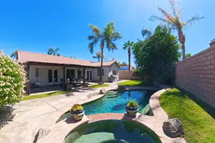 37879 Hollister Dr, Palm Desert, CA 92211 - Photo 14