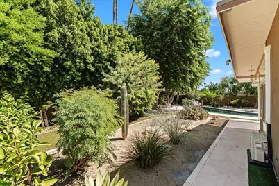 840 E Biltmore Place, Palm Springs, CA 92264 - Photo 34