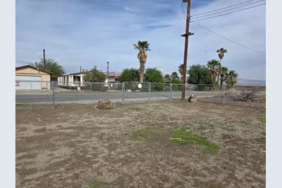 9588 Avenue H, Bombay Beach, CA 92257 - Photo 34