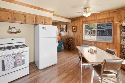 1101 W Country Club Boulevard, Big Bear City, CA 92314 - Photo 14