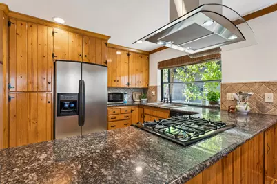 414 Pioneer Road, Lake Arrowhead, CA 92352 - Photo 2
