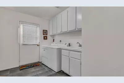 13151 Cuando Way, Desert Hot Springs, CA 92240 - Photo 30