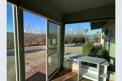 7891 Victor Vista Avenue, Yucca Valley, CA 92284 - Photo 4