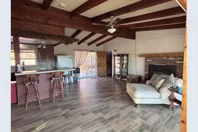 7891 Victor Vista Avenue, Yucca Valley, CA 92284 - Photo 8