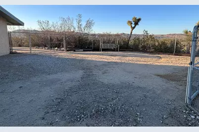 7891 Victor Vista Avenue, Yucca Valley, CA 92284 - Photo 38