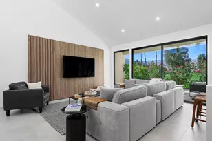 331 Gran Via, Palm Desert, CA 92260 - Photo 2
