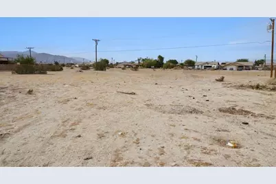 1224 Black Sea Avenue, Thermal, CA 92274 - Photo 4