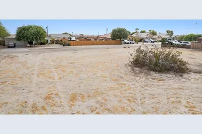 1226 Black Sea Avenue, Thermal, CA 92274 - Photo 8