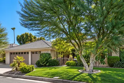 58 Sutton Place E, Palm Desert, CA 92211 - Photo 2