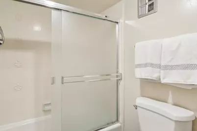 1655 E Palm Canyon Drive #114, Palm Springs, CA 92264 - Photo 20