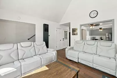 2125 State Lane, Big Bear City, CA 92314 - Photo 10
