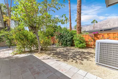 1075 E Sunny Dunes Road, Palm Springs, CA 92264 - Photo 92