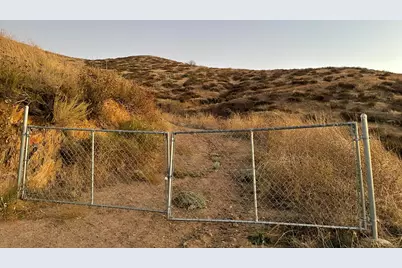 41095 Voyager Road, Hemet, CA 92544 - Photo 4