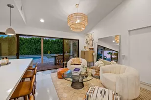 1055 E Louise Dr, Palm Springs, CA 92262 - Photo 16