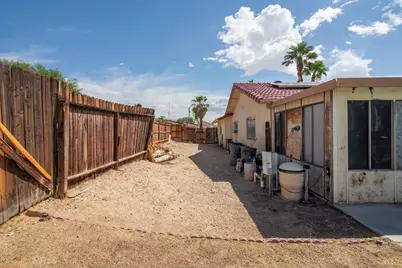 13765 Hermano Way, Desert Hot Springs, CA 92240 - Photo 34