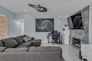 13765 Hermano Way, Desert Hot Springs, CA 92240 - Photo 6