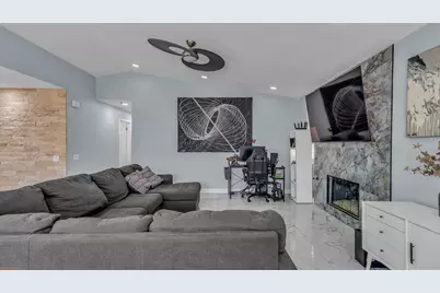 13765 Hermano Way, Desert Hot Springs, CA 92240 - Photo 10