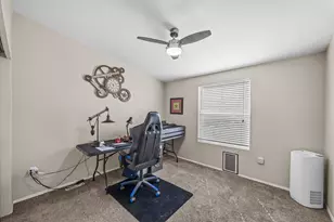 7 Lazy B Dr, Palm Desert, CA 92260 - Photo 14