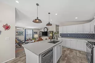 7 Lazy B Dr, Palm Desert, CA 92260 - Photo 6