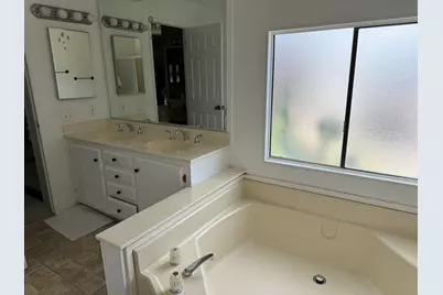 34965 Surrey Way, Thousand Palms, CA 92276 - Photo 38