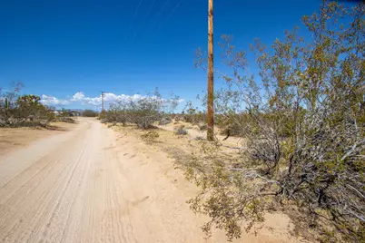138 La Brisa Road, Yucca Valley, CA 92284 - Photo 2
