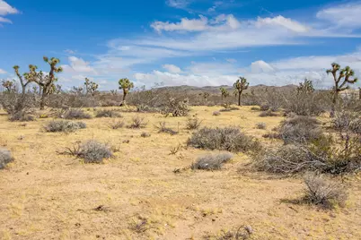138 La Brisa Road, Yucca Valley, CA 92284 - Photo 24