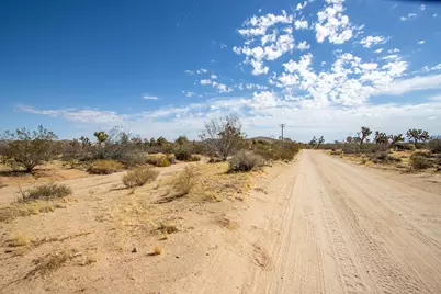 138 La Brisa Road, Yucca Valley, CA 92284 - Photo 22