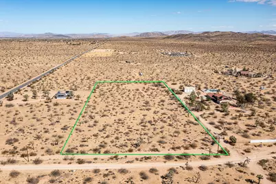 138 La Brisa Road, Yucca Valley, CA 92284 - Photo 6