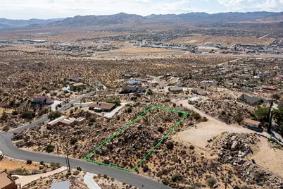204 Bandera Road, Yucca Valley, CA 92284 - Photo 6