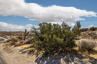 205 Bandera Road, Yucca Valley, CA 92284 - Photo 10