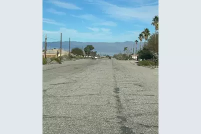 2864 Treadwell Boulevard, Thermal, CA 92274 - Photo 2