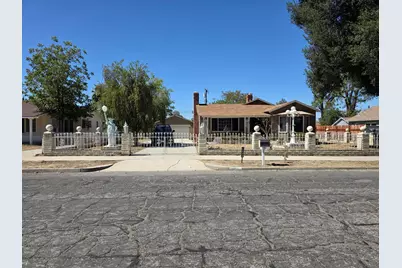 311 S Carmalita Street, Hemet, CA 92543 - Photo 2