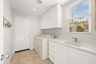 727 Arrowhead Dr, Palm Desert, CA 92211 - Photo 44