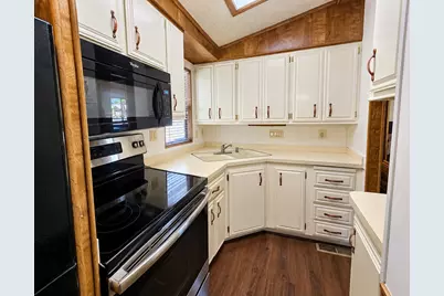 16400 Bubbling Wells Road #303, Desert Hot Springs, CA 92240 - Photo 4