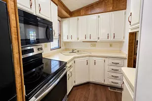16400 Bubbling Wells Road, Desert Hot Springs, CA 92240 - Photo 4