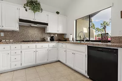 162 Lost River Drive, Palm Desert, CA 92211 - Photo 8