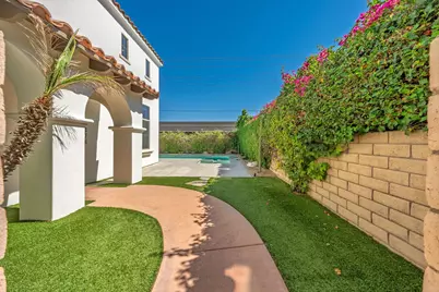 378 Terra Vita, Palm Springs, CA 92262 - Photo 32