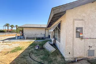 16455 Avenida Descanso, Desert Hot Springs, CA 92240 - Photo 8