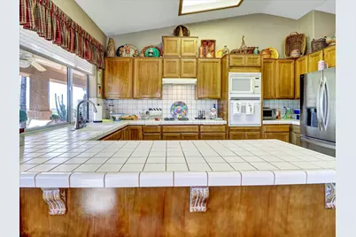 9840 Warwick, Desert Hot Springs, CA 92240 - Photo 22