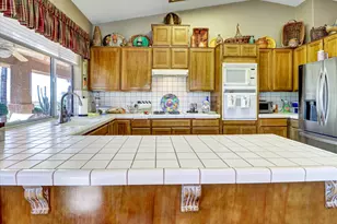 9840 Warwick, Desert Hot Springs, CA 92240 - Photo 22