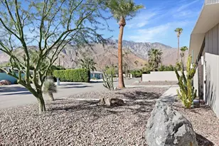 408 E Glen Cir N, Palm Springs, CA 92262 - Photo 4
