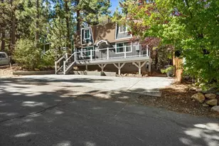 800 Cedar Ln, Sugarloaf, CA 92386 - Photo 2