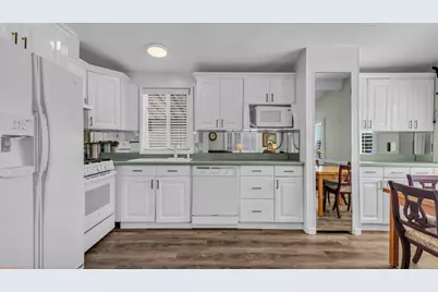 18070 Langlois Road #205, Desert Hot Springs, CA 92241 - Photo 8