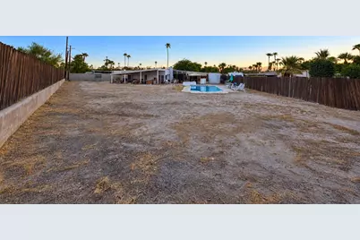 345 E Glen Circle S, Palm Springs, CA 92262 - Photo 22