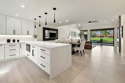 32 La Ronda Drive, Rancho Mirage, CA 92270 - Photo 2