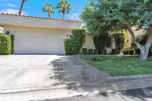 47 Mission Palms Dr E, Rancho Mirage, CA 92270 - Photo 2