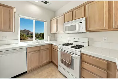 36583 Monarch Pass, Palm Desert, CA 92211 - Photo 14