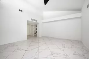 255 S Avenida Caballeros, Palm Springs, CA 92262 - Photo 10
